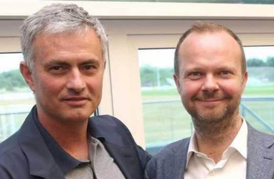 穆里尼奥|巴恩斯认为，穆里尼奥大约让伍德沃德的投资，获得两到三倍的回报