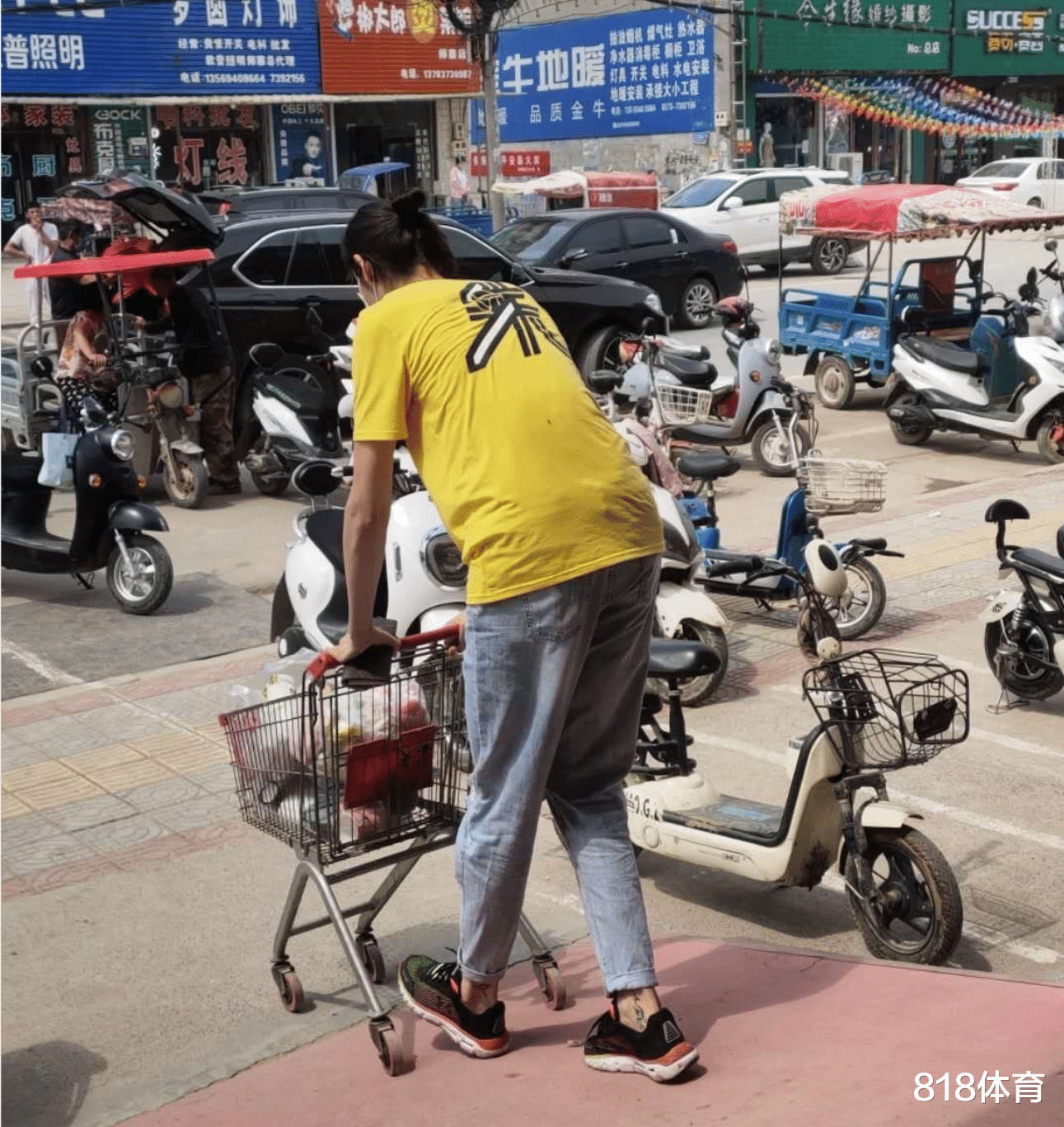 「朱婷」朱婷放假回郑州住360万豪宅！奥运获奖415平法式洋房，享受富豪待遇