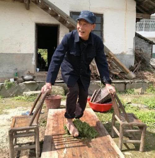 香蕉：6种用脚“踩”出来的食物，先别着急嫌恶心，最后一种我们天天吃