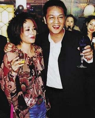 【】香港巨富们的御用风水师——陈伯