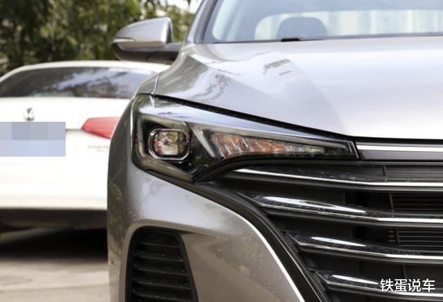 『长安逸动』长安逸动，标配感应后备箱、远程启动，选1.6L还是1.4T