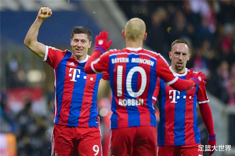 【德甲】生不逢时的拜仁神锋，投奔米兰遇上巴斯滕，笑傲德甲又逢大罗崛起
