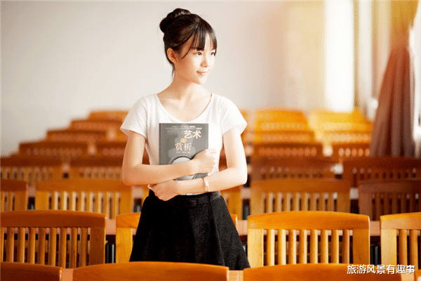 「生肖」难舍旧爱分离,旧情已经远离而去,不再奢求复合的三个生肖