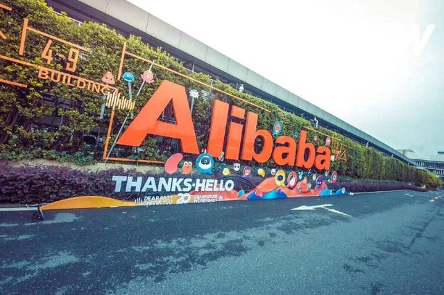 「华为」谁也没有想到，美国开始“动”马云了？网友：一切来得如此快