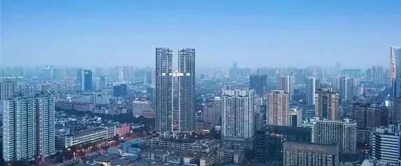 比房价更可怕的事情来了，专家提醒：不管价格，抛售所有的房产