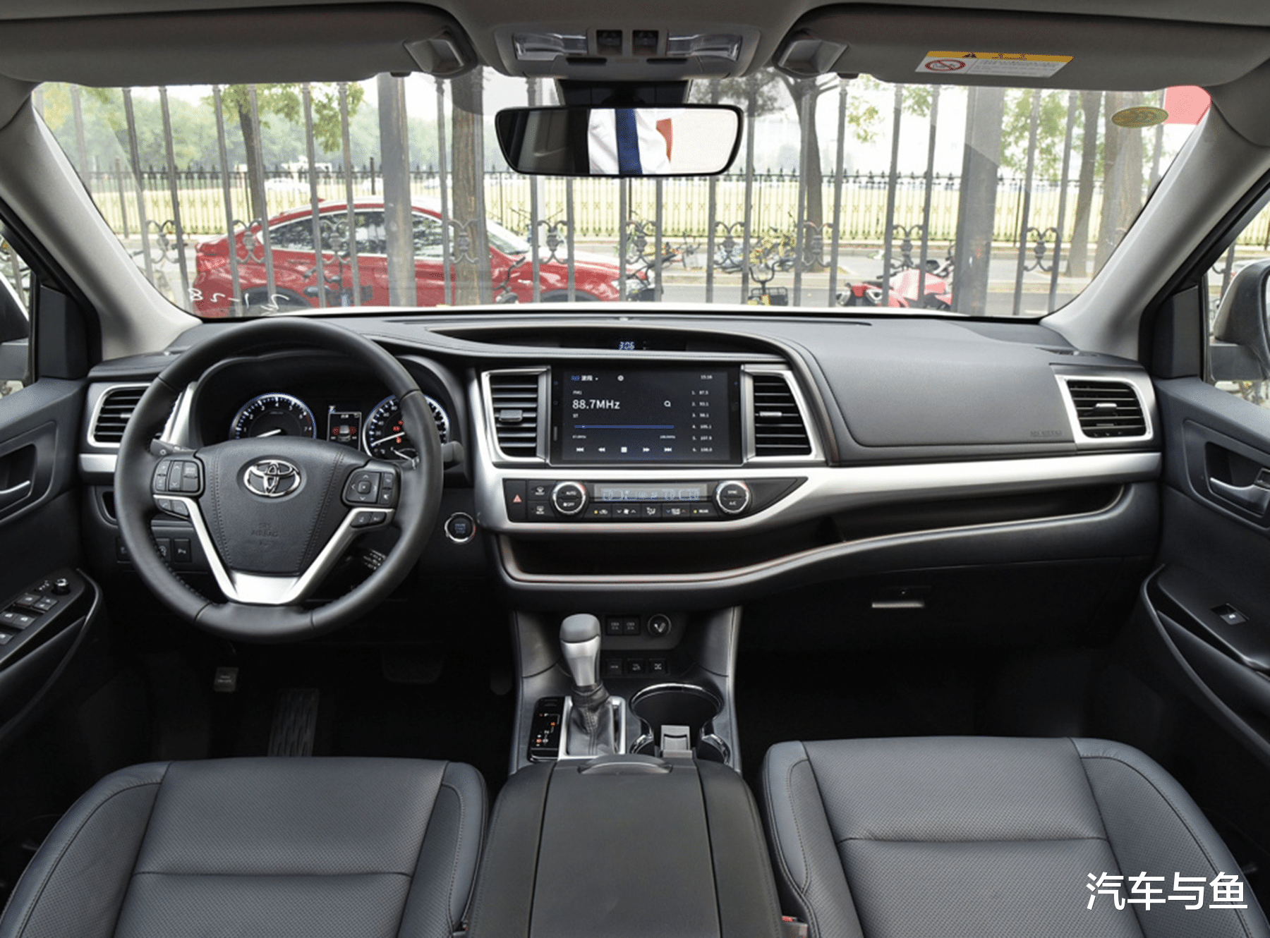 丰田汉兰达|丰田打响“价格战”！汉兰达跌至19万，这是被市场逼的吗？