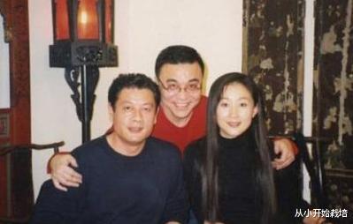 巫刚:28岁巫刚娶30岁同班同学赵英,15年后离婚疑陈瑾插足?他近况如何