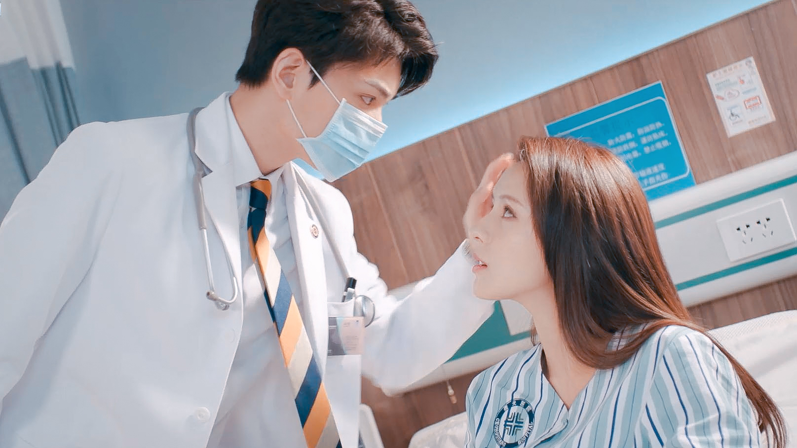 韫色过浓■突然爆红的网剧《韫色过浓》遭全网下架，究竟有何看点？