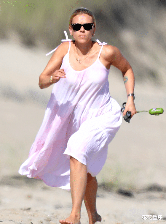 斯嘉丽|35岁斯嘉丽近照曝光,身材走样颜值崩塌,杜兰特曾想喝其洗澡水