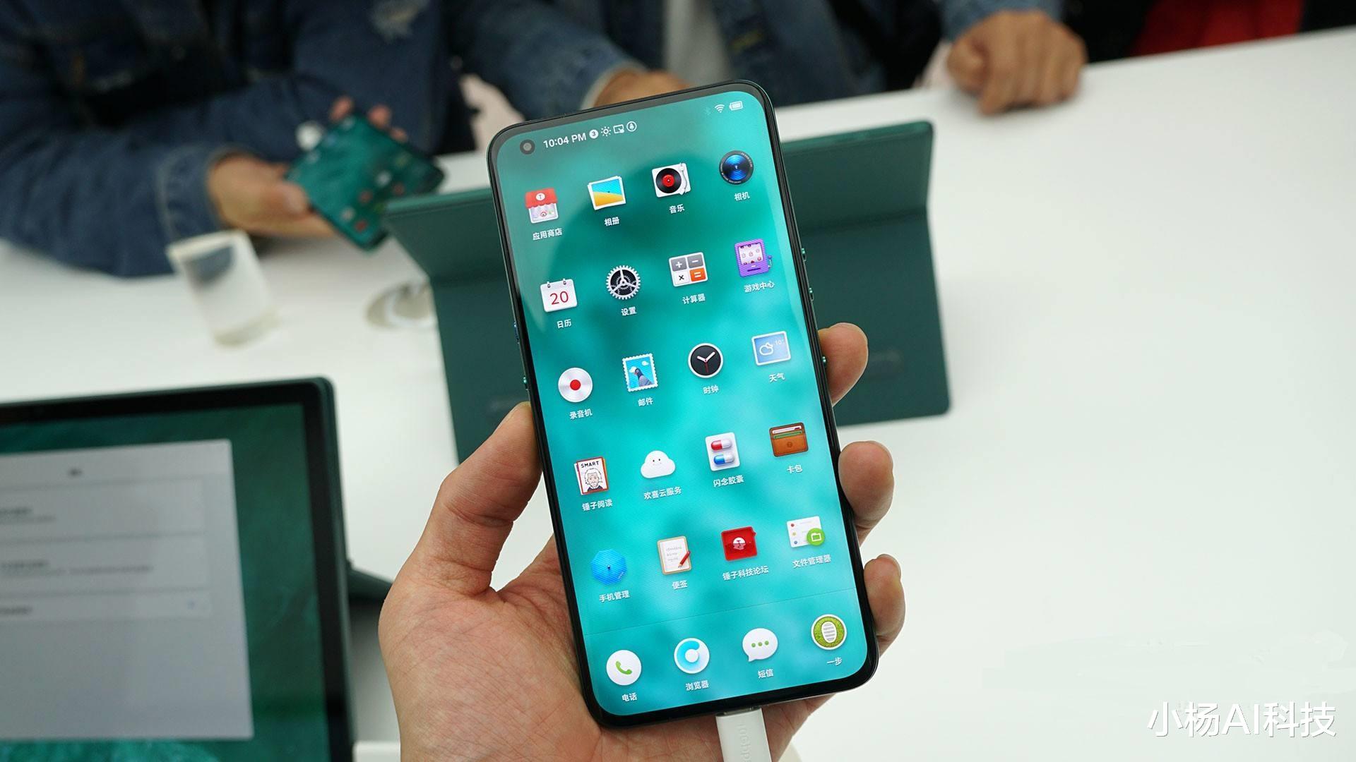 一加科技|同样是骁龙865旗舰,坚果R2凭什么比一加8T贵1100元?