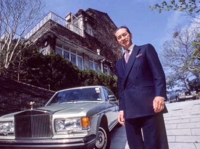 何鸿燊■一代赌王逝世，辉煌人生，传奇座驾