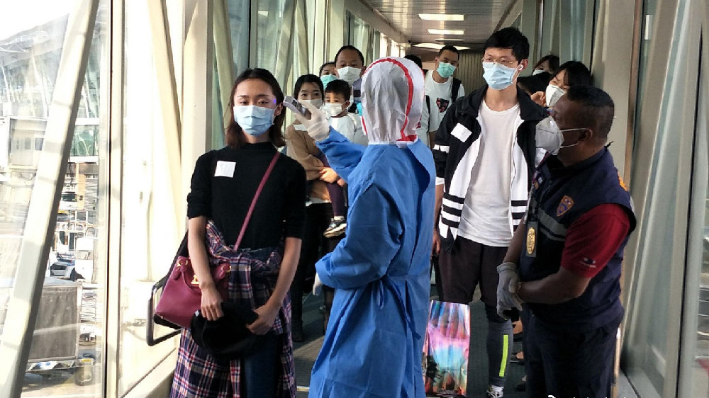 「跑步」已被警方带走的跑步女，归澳前她能想明白自己到底错在哪里吗？