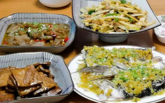 魔芋|夏天“减脂”多吃这些菜，看看我家晚餐，4盘低热量，肥嘴又瘦身