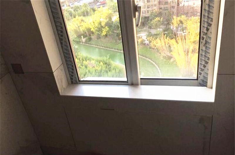 其实窗台这样处理才好看, 算算成本后, 也高不了多少