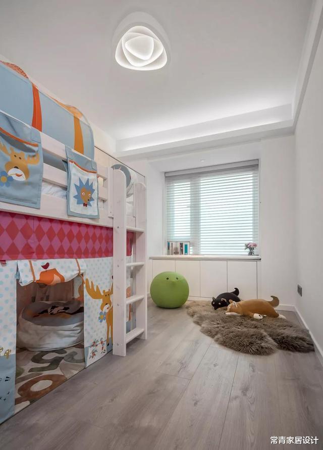 @有一种高级，叫别人家的窄框线，自己家的石膏线，弱爆了！