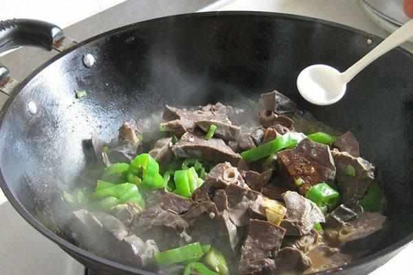 「瘦肉精」猪身上这个部位, 藏满了全身的毒素, 别再吃了