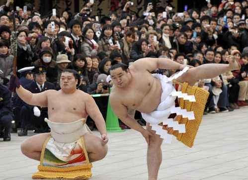 [日本队]堪称最“脏”的工作，相扑选手的屁屁清洁师，年薪近100万竞争太大