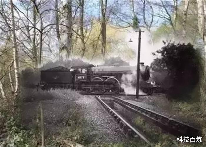 「科学家」那个曾经跳上1933年“幽灵火车”的科学家，如今去哪了？