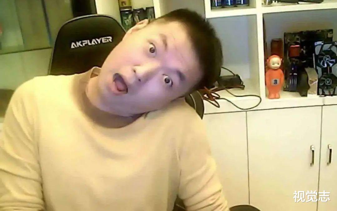 视觉志|被骂火的土味网红：跪着挣钱，不丢人。