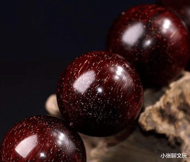 沉香|木质手串中的佼佼者，海黄不在其中，第一名不看颜值看内在