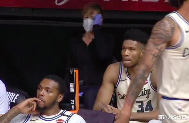 雄鹿队|177胜0负纪录终结！雄鹿1战创3大耻辱，字母哥输球登美热搜第一