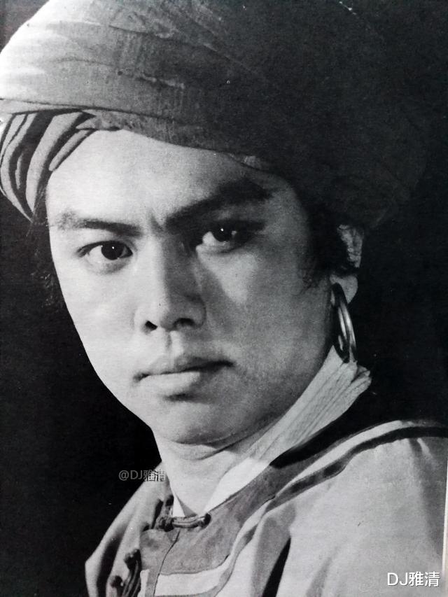 电影|昔日长影男星李显刚,高大帅气,为何当红时息影?如今65岁,近照曝光