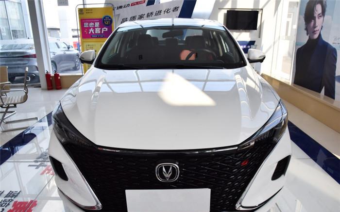 #长安逸动#长安逸动PLUS 1.4T蓝鲸版，长得帅跑得快，国产精品家轿