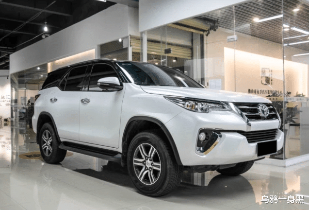 丰田普拉多|丰田又出一“猛将”,性能不输汉兰达,27万,买不起霸道就买它!