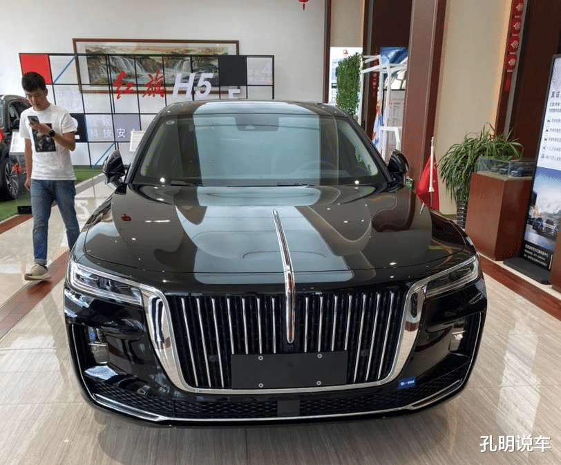 红旗h9|已有粉丝等不及提车红旗H9,2.0T版本花45万?并非双色车漆