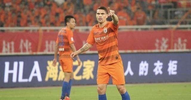 山东鲁能@鲁能春训三大好消息：中场新核诞生，球员炼成铁人，队内气氛特好