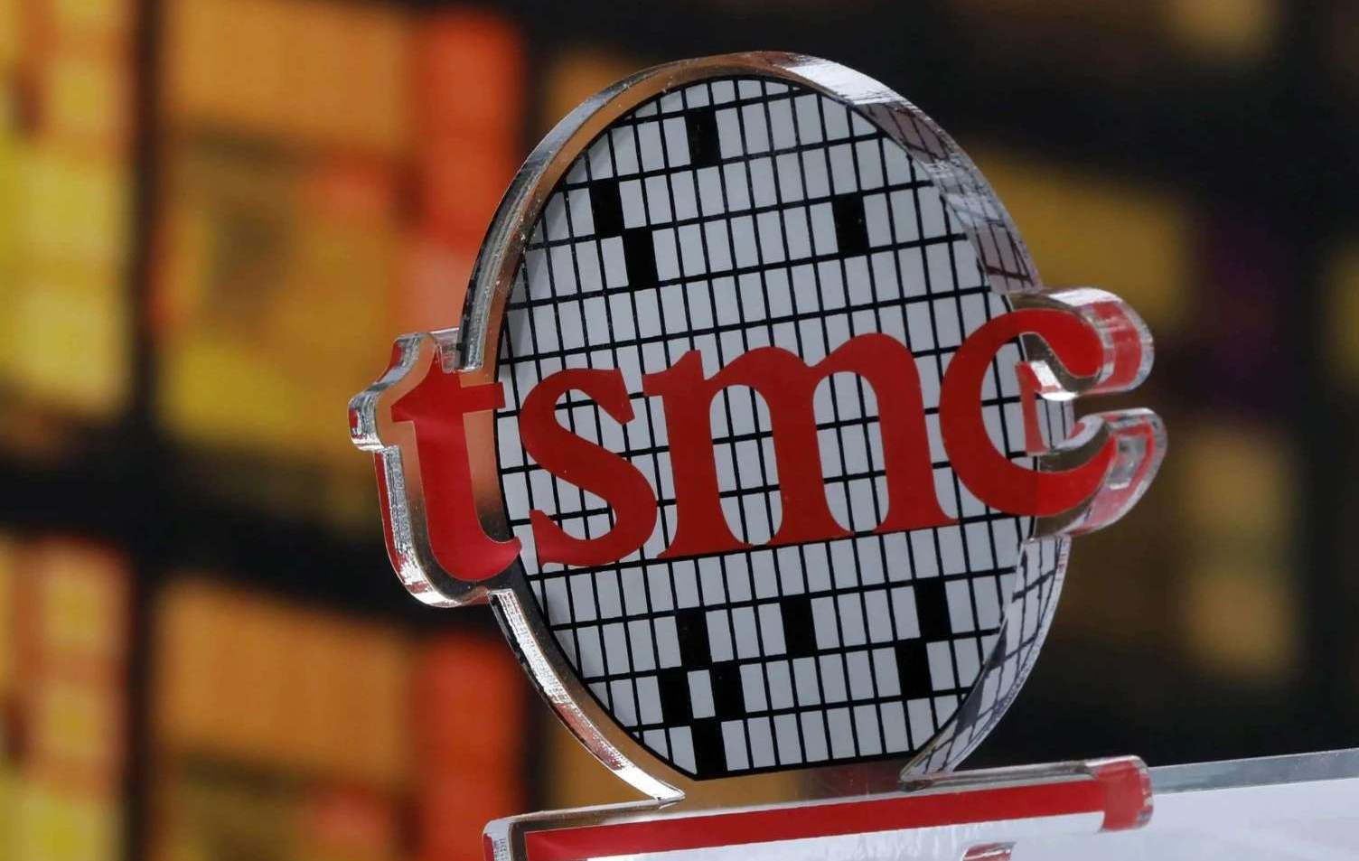 芯片|摩尔定律失效了？为何台积电能突破7纳米极限，生产出5纳米芯片？