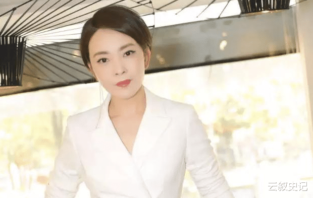 张嘉译：她是张嘉译的前妻，离婚后爱上孙红雷，今42岁美的像18岁少女