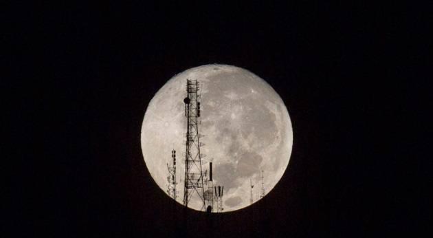 卫星：月球并非只有一个卫星，它已跟踪了地球1.3万年，为什么这么说？