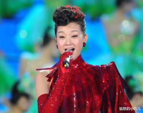 春晚|24次登春晚，却拒绝给妹妹铺路，妹妹演“丑女”火了才自报家门