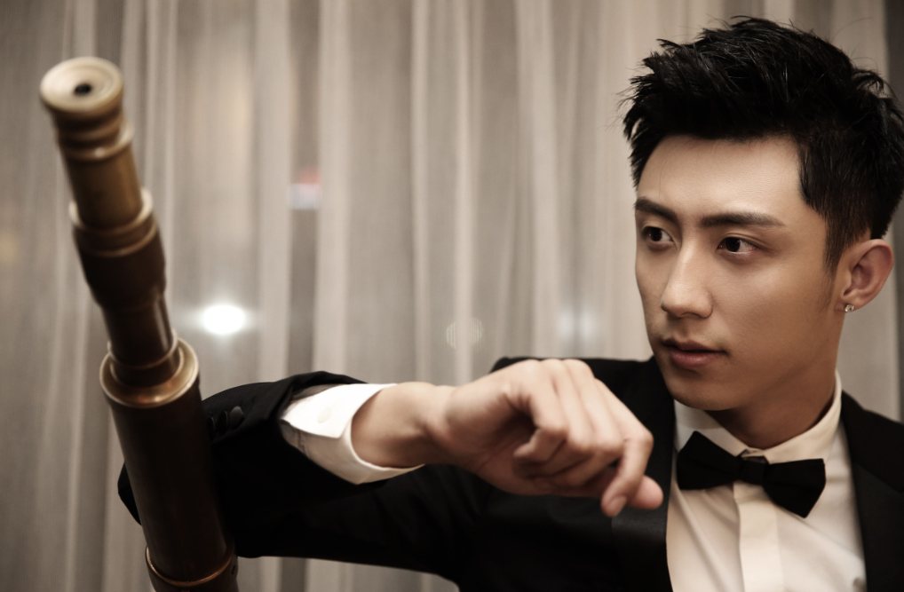 「黄景瑜」当红小生黄景瑜，从模特到演员的蜕变，路途漫长