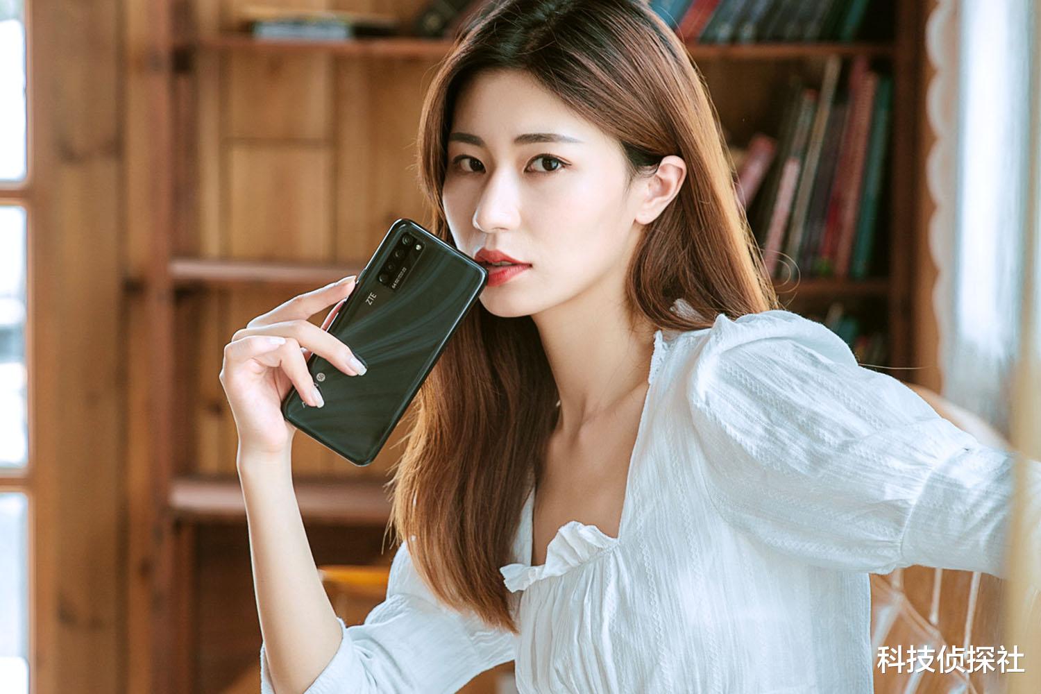 5G|5G新机怎么选，屏下摄像是全新的风向标