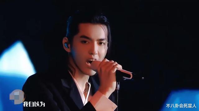 吴亦凡■归国四子618舞台：吴亦凡黄子韬被嘲，张艺兴压轴，鹿晗没舞台
