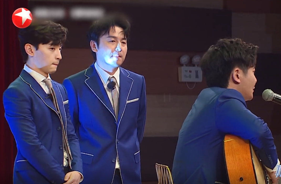 『郭京飞』郭京飞写歌表白雷佳音，四个字的歌词引热议：太伤人了！