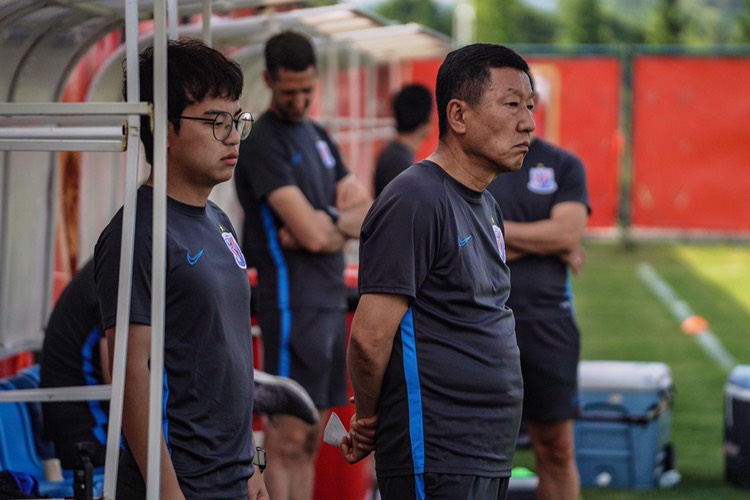 上海申花▲又添新援？申花旧将接受崔康熙考察，国脚中锋未露面加盟或生变数
