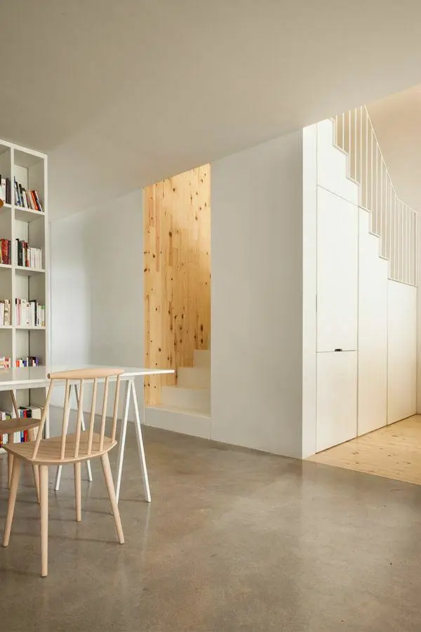 |楼梯+柜子的完美设计，有楼梯的建议看看！