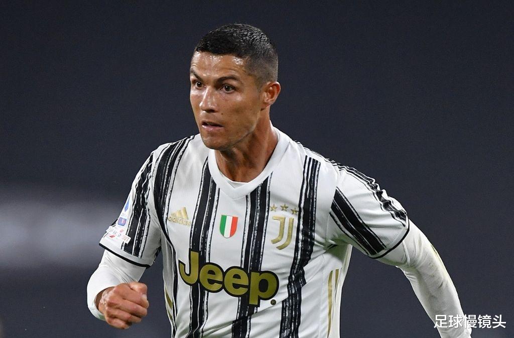 C罗|55-52！C罗踢疯了，加冕3年意甲射手王，创4大纪录，15年神迹诞生