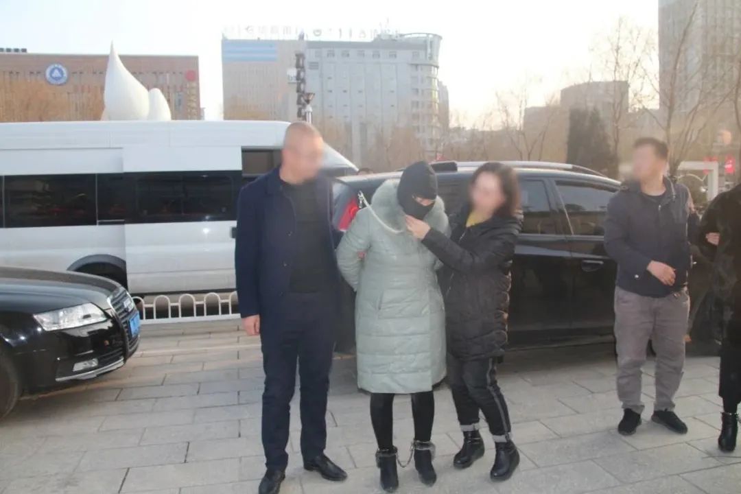 内蒙古▲多对夫妻合伙贩毒！内蒙古鄂尔多斯警方破获跨省家族团伙贩毒案