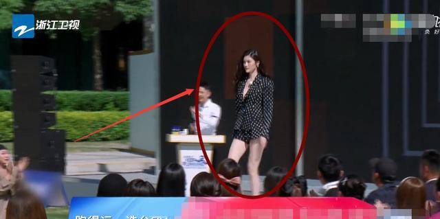 『奔跑吧兄弟』跑男：下一期来5位女嘉宾，baby危机感十足，看清她穿啥上场懵了