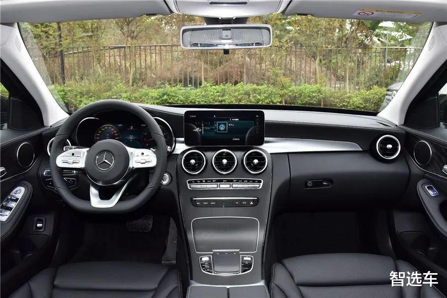 奔驰G级|1.5T竟然敢卖30万,奔驰C级相比全新奥迪A4L还有哪些硬伤?