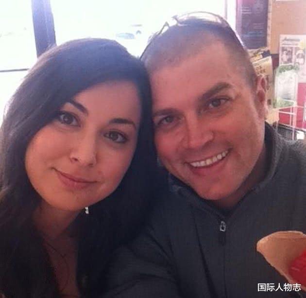 #美国#美国护士曝医生“谋杀”新冠患者：病人被血呛死，呼吸机把肺吹爆