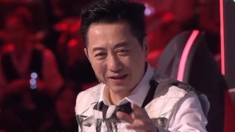 「那英」曾一晚获土豪打赏二百多万，参加好声音遭疯抢，后来成夺冠热门