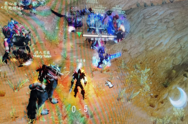 魔兽世界|魔兽世界怀旧服：联盟战士惨被部落活捉！落牧师们轮流心控该玩家到主城游街！