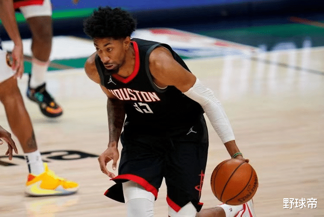 伍德|侮辱性报价！场均23.6+10！他们800万都不愿意给？