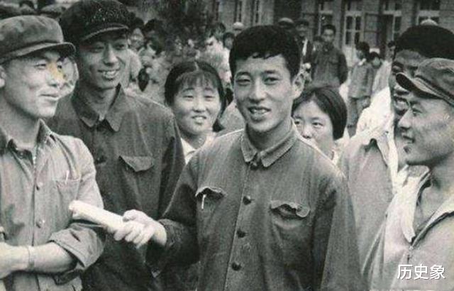 『刘裕』1973年，张铁生曾因“白卷事件”名声大噪，现今状况如何？