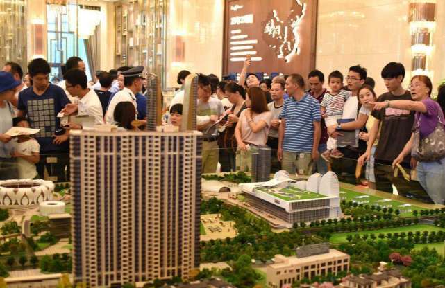 买房难、卖房难，炒房客哭着说，房子降价几十万怎么办？